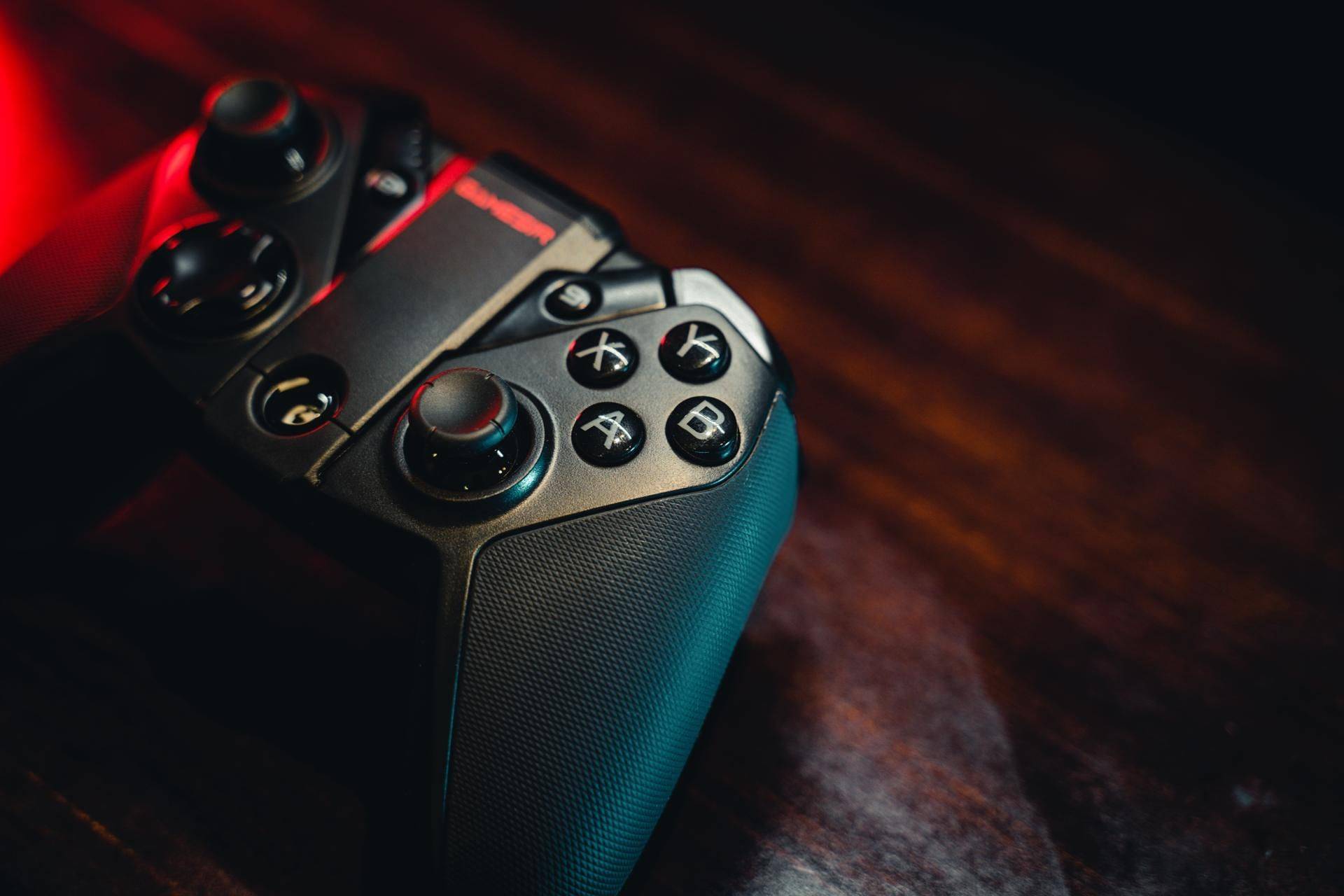 更适合移动平台的一款手柄：盖世小鸡 G4 Pro