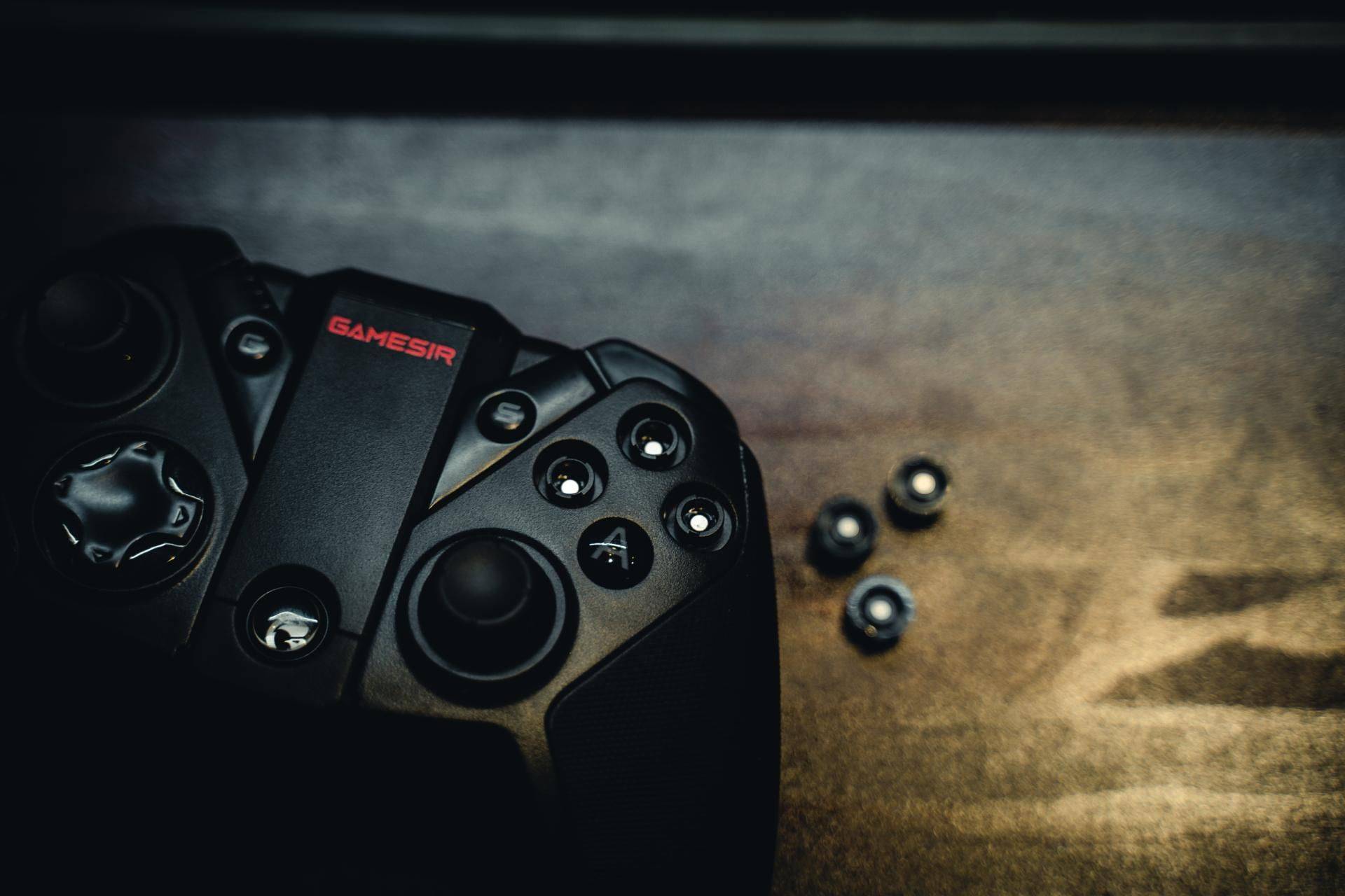 更适合移动平台的一款手柄：盖世小鸡 G4 Pro