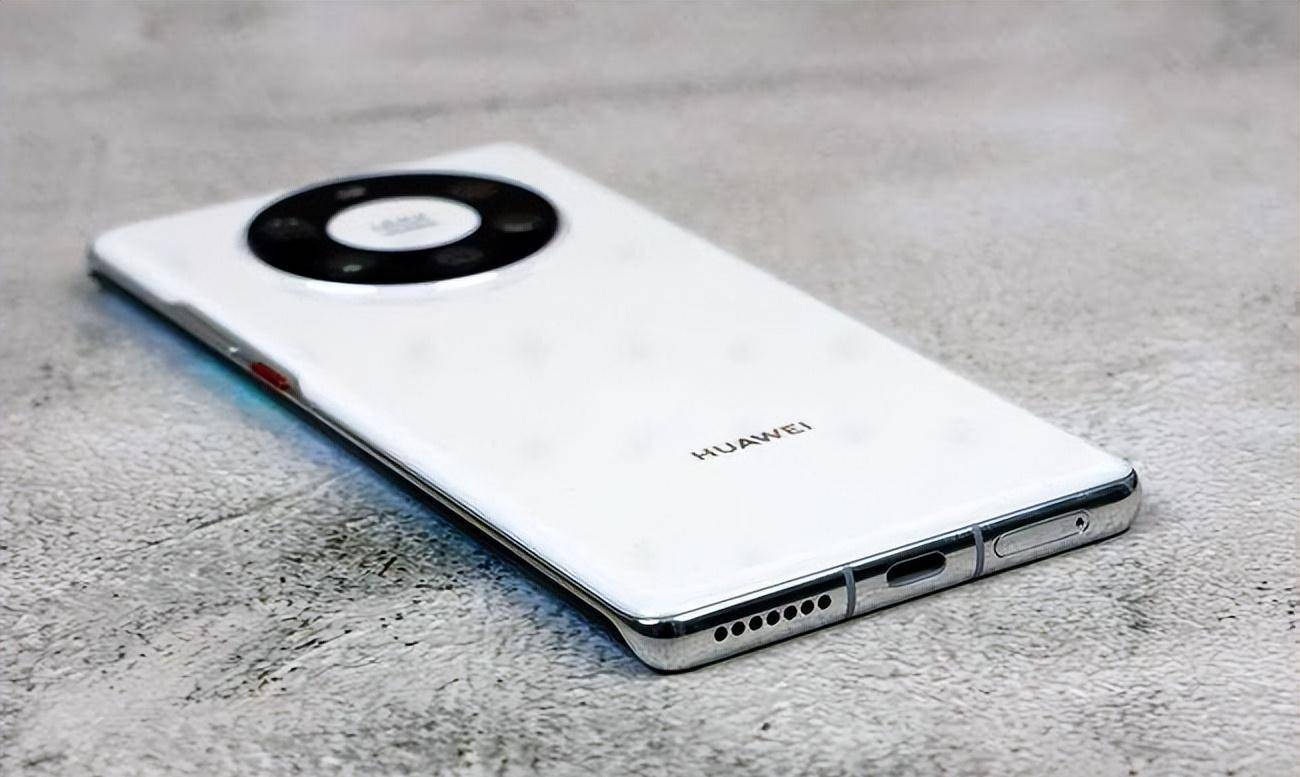 华为mate40pro最新售价出炉，6月跳水1700元，现在还值得买吗？