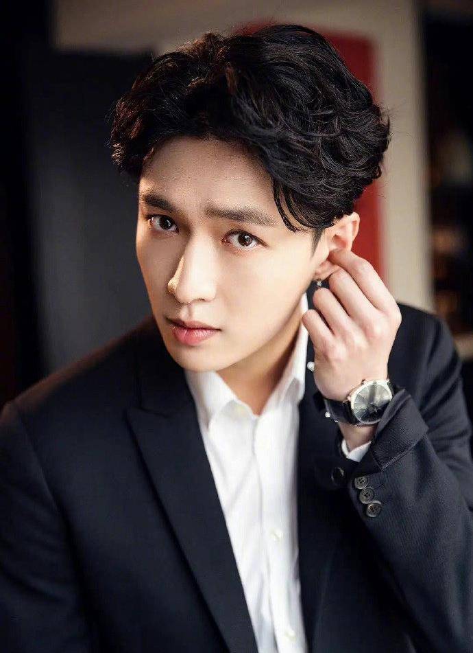 没有张艺兴了？SM官网EXO成员列表曝光<strong></p>
<p>火币合约官网</strong>，只有8位韩国成员