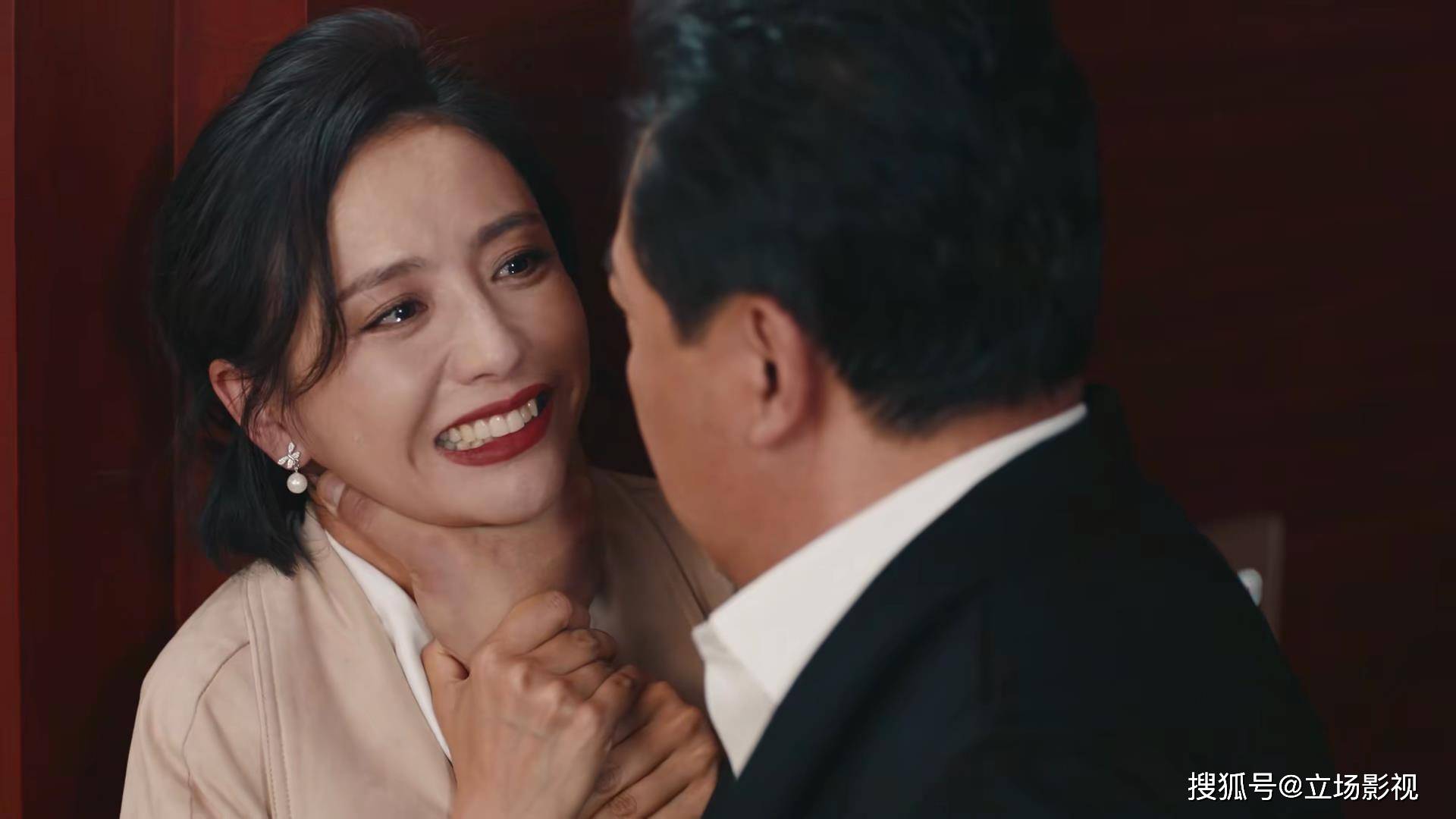 郭京飞《杠杆》今晚开播<strong></p>
<p>火币网杠杆</strong>，8位实力派，5网联播，也该火了吧