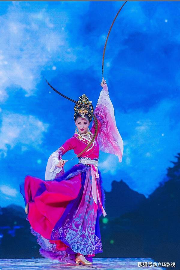 郭京飞《杠杆》今晚开播<strong></p>
<p>火币网杠杆</strong>，8位实力派，5网联播，也该火了吧