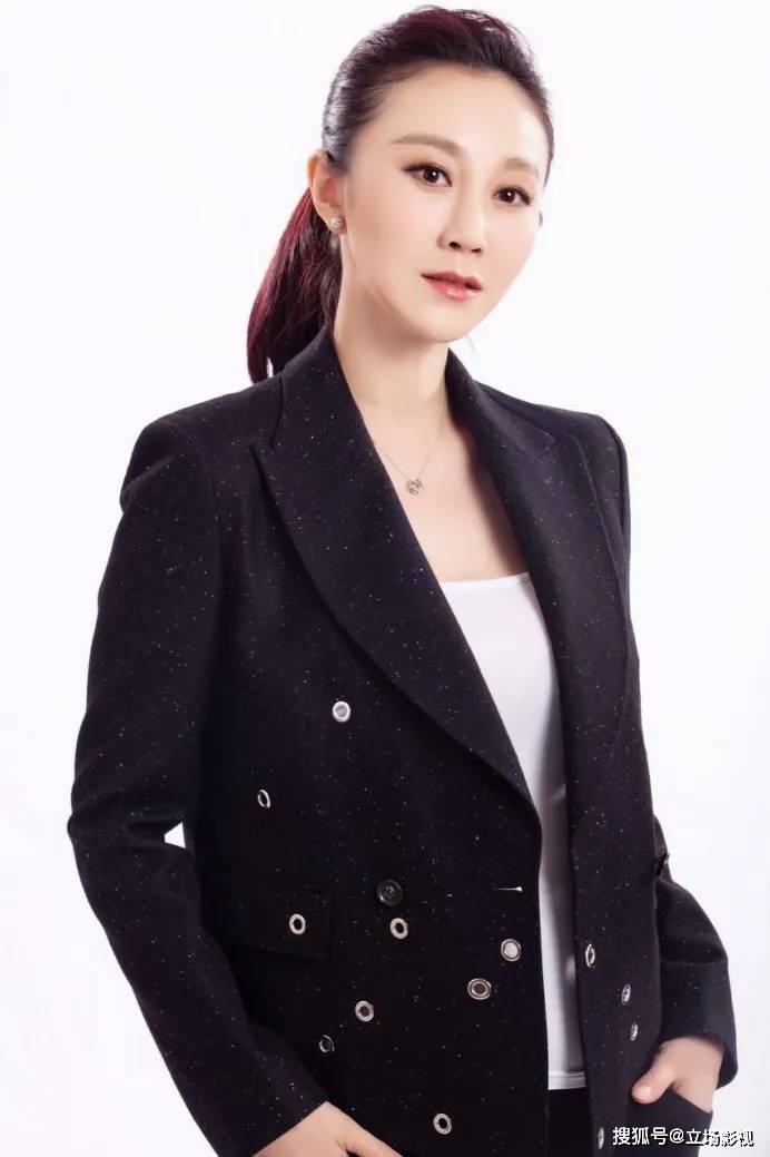 郭京飞《杠杆》今晚开播<strong></p>
<p>火币网杠杆</strong>，8位实力派，5网联播，也该火了吧