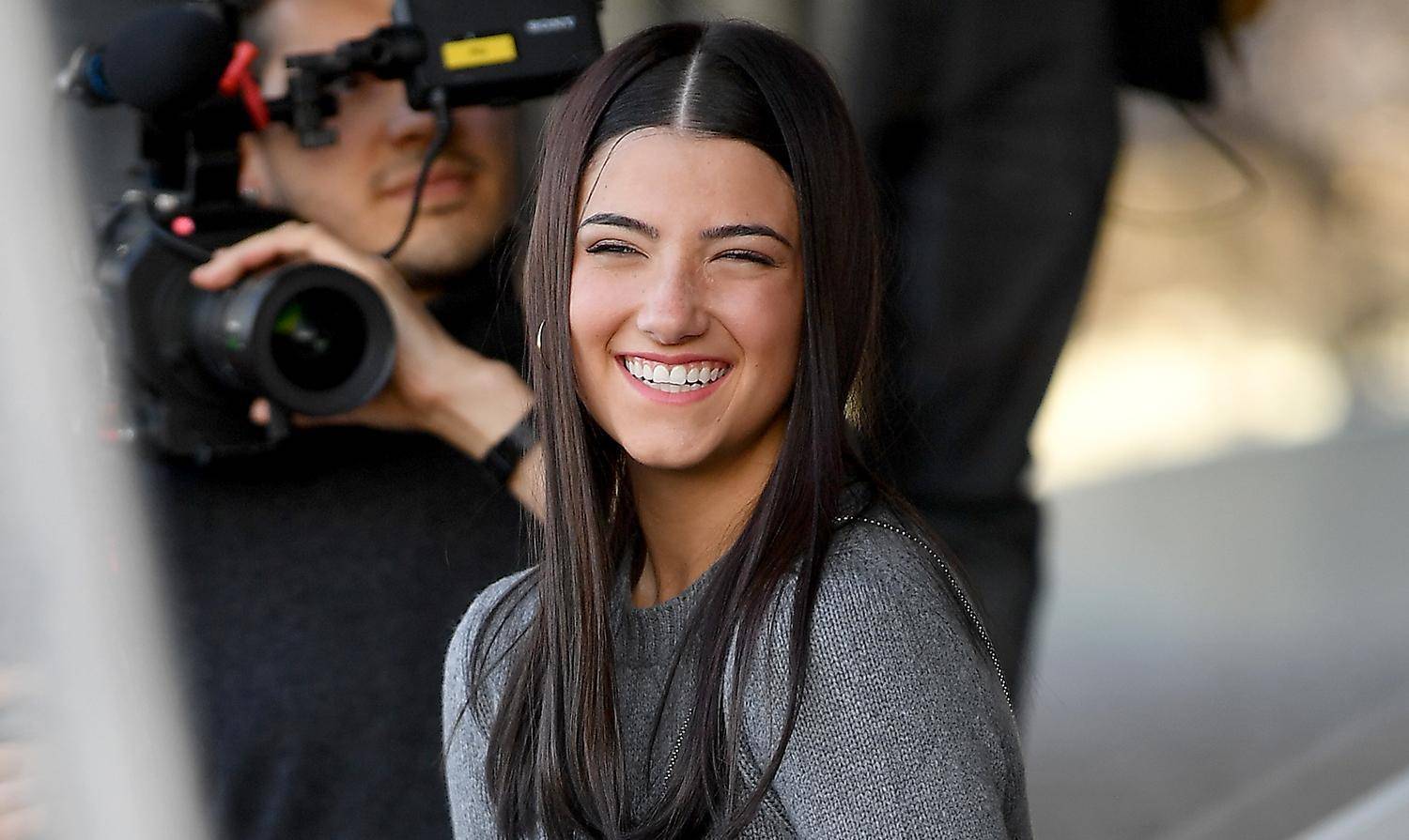 国际版抖音上的网红都有谁<strong></p>
<p>火币网国际版</strong>？他们居然比明星的粉丝还要多