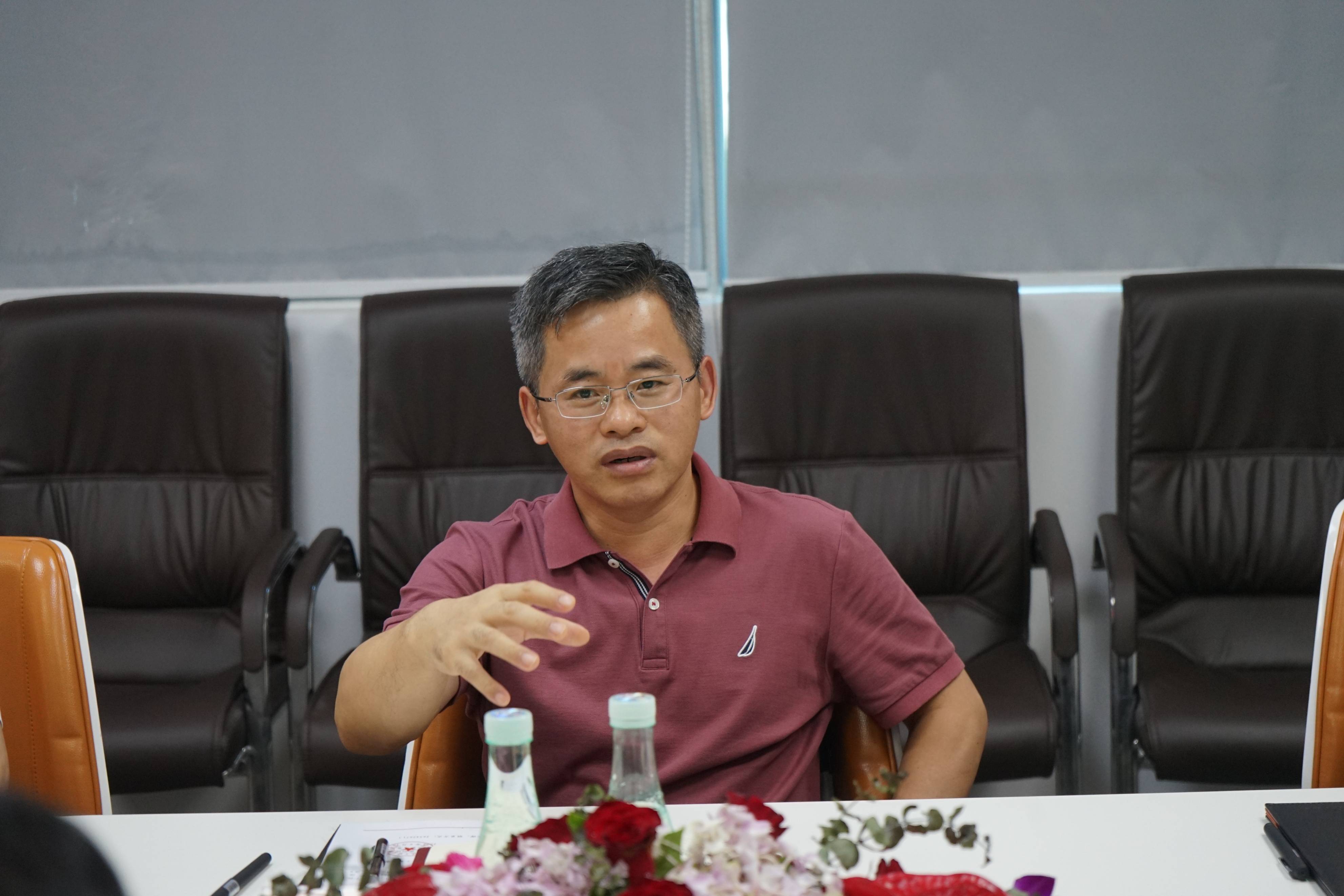 南山区退役军人事务局薛局长一行莅临易签链公司指导工作