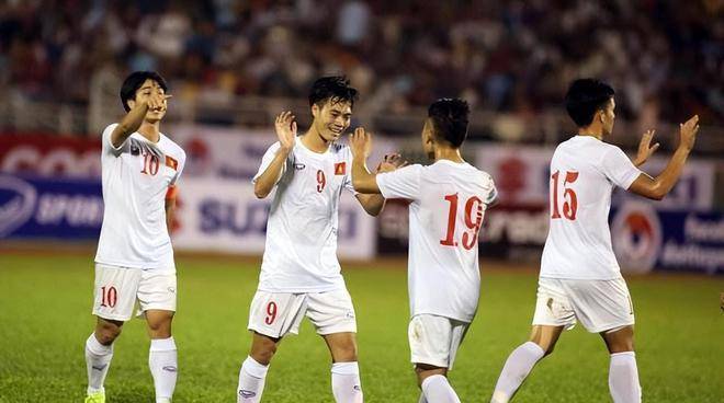 亚奥赛：韩国U23VS马来西亚U23、泰国U23VS越南U23
