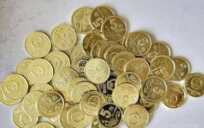 小心<strong></p>
<p>币界</strong>！你收藏的梅花套币可能是水洗币！