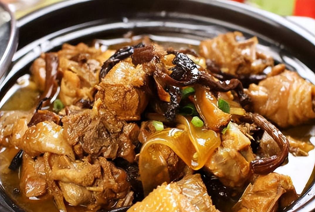 蘑菇界的药材<strong></p>
<p>币界</strong>，药材界的美食