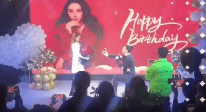 江璟儿求婚现场曝光，传闻男方为SDT老板夏震