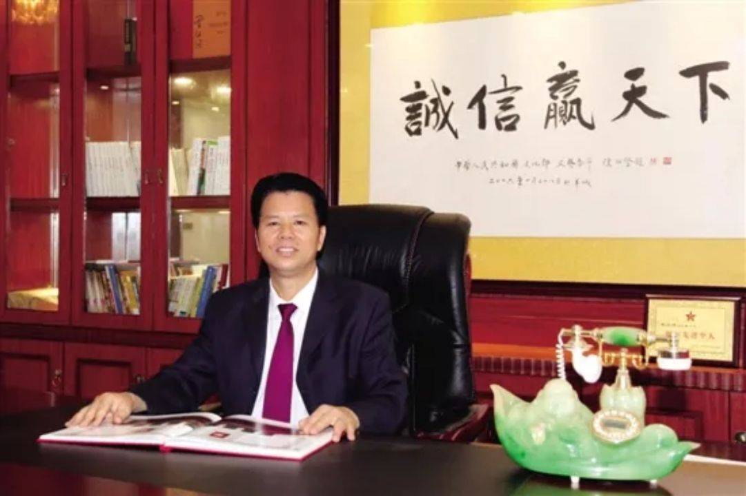 海龙阁大月饼<strong></p>
<p>龙阁</strong>，真材实料好品质