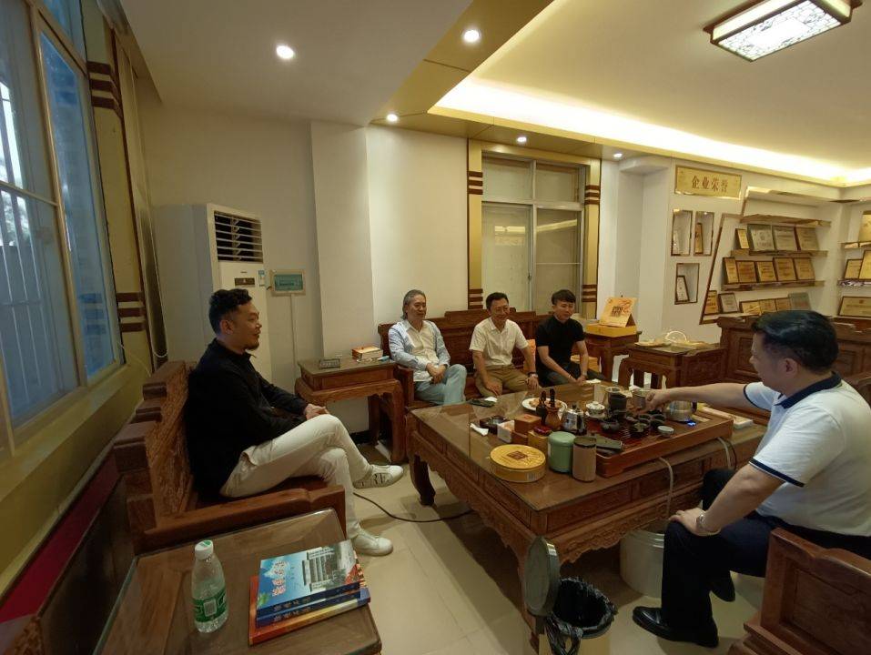 海龙阁大月饼<strong></p>
<p>龙阁</strong>，真材实料好品质