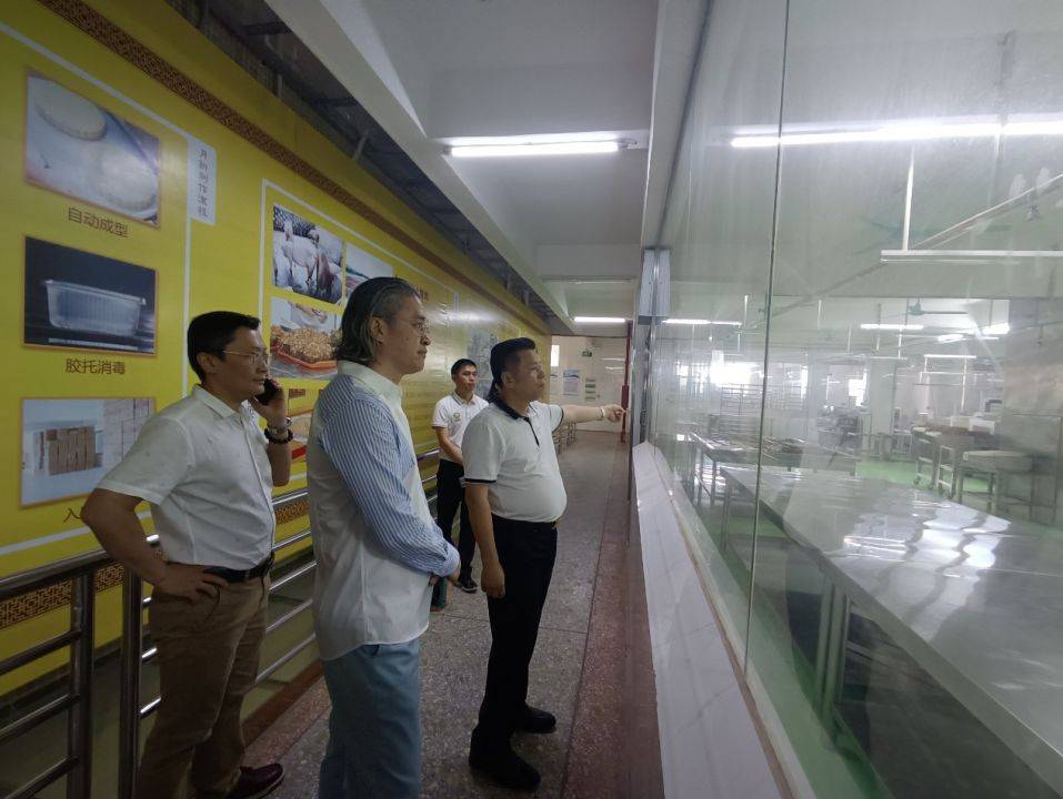 海龙阁大月饼<strong></p>
<p>龙阁</strong>，真材实料好品质