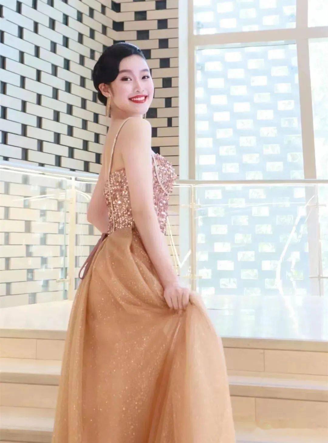 专访“海龙阁饼业”2020茂名荔枝文化形象大使选拔赛冠军崔欣仪