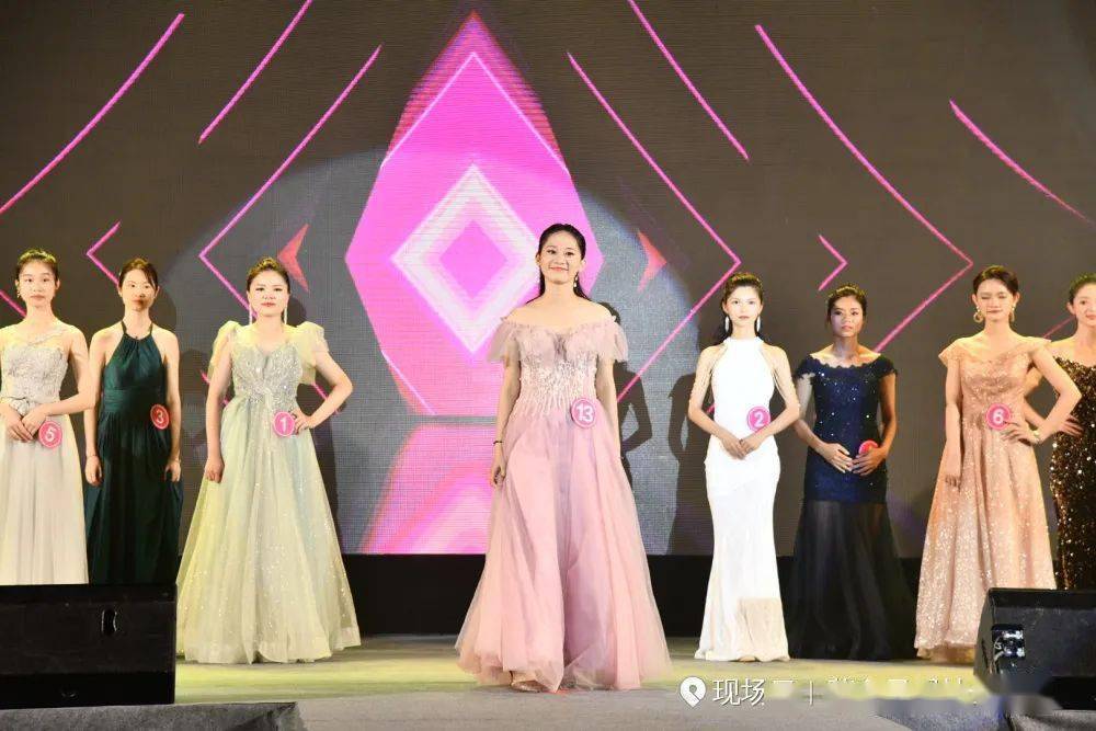 火“荔”全开 | “海龙阁饼业”2022茂名荔枝文化形象大使选拔赛信宜分赛区海选决赛