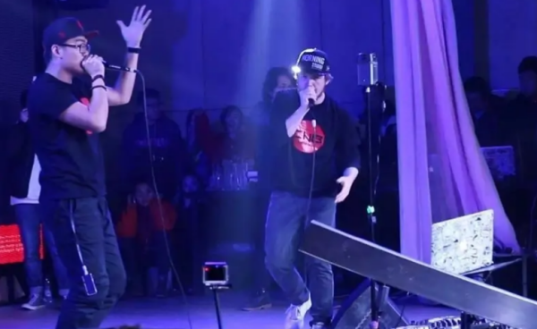 bbox是什么意思<strong></p>
<p>Bibox</strong>？