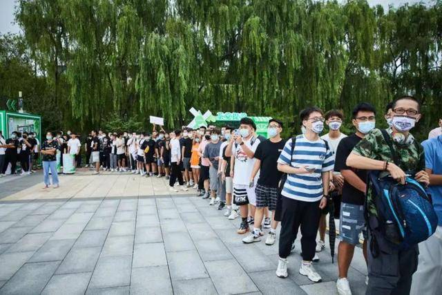 踏入新十年征程<strong></p>
<p>1COIN</strong>，很多人依然没有看到穿越火线系列电竞的价值