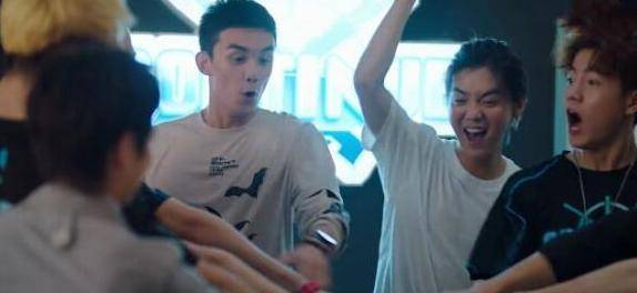 披着游戏皮的悬疑片<strong></p>
<p>1COIN</strong>，《穿越火线》中段高燃，编剧说目前算中能