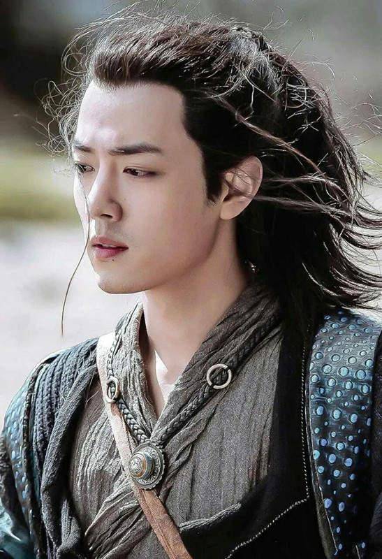 微博之夜投票结果出炉<strong></p>
<p>KING</strong>，肖战杨紫以绝对优势再次当选KING和QUEEN