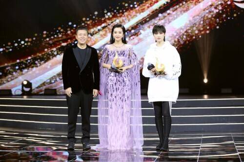 微博之夜荣誉花落各家 肖战杨紫成为微博King和Queen