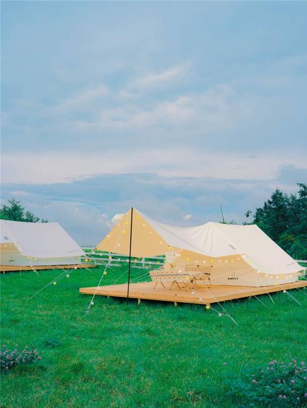 探索江西文旅融合 共话露营产业发展 国旅户外与嗨KING签署战略合作协议