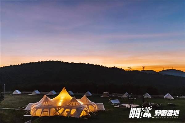 探索江西文旅融合 共话露营产业发展 国旅户外与嗨KING签署战略合作协议
