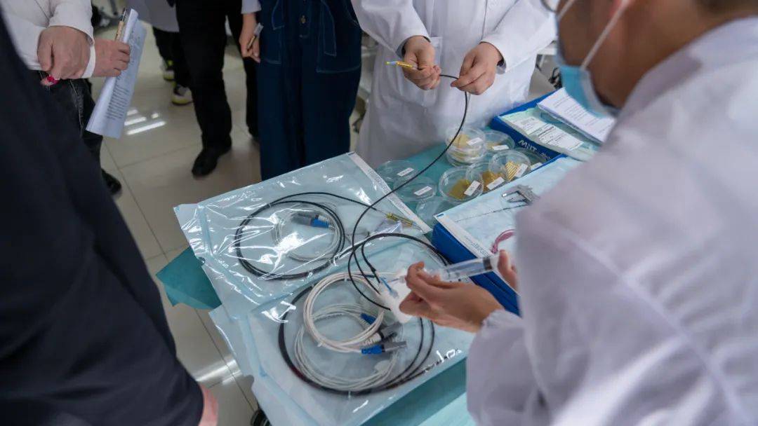 交大一附院一国家自然科学基金国家重大科研仪器研制项目通过结题验收