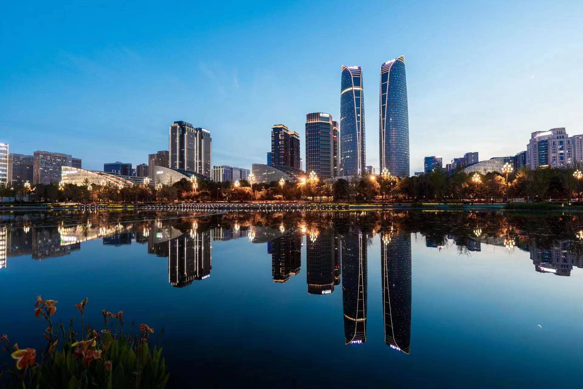 西部金融中心建设新里程：成渝地区迈向全国金融高地