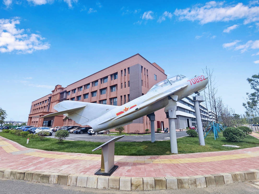 安顺：发挥交易平台优势 促进服务企业“零缺位”