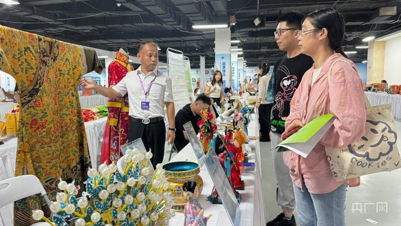 河北保定：搭建优质平台 助力品牌“出海”