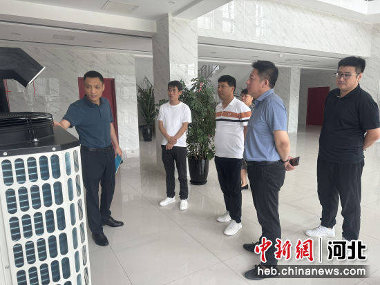 河北高碑店：搭建委员交流平台 共促经济健康发展