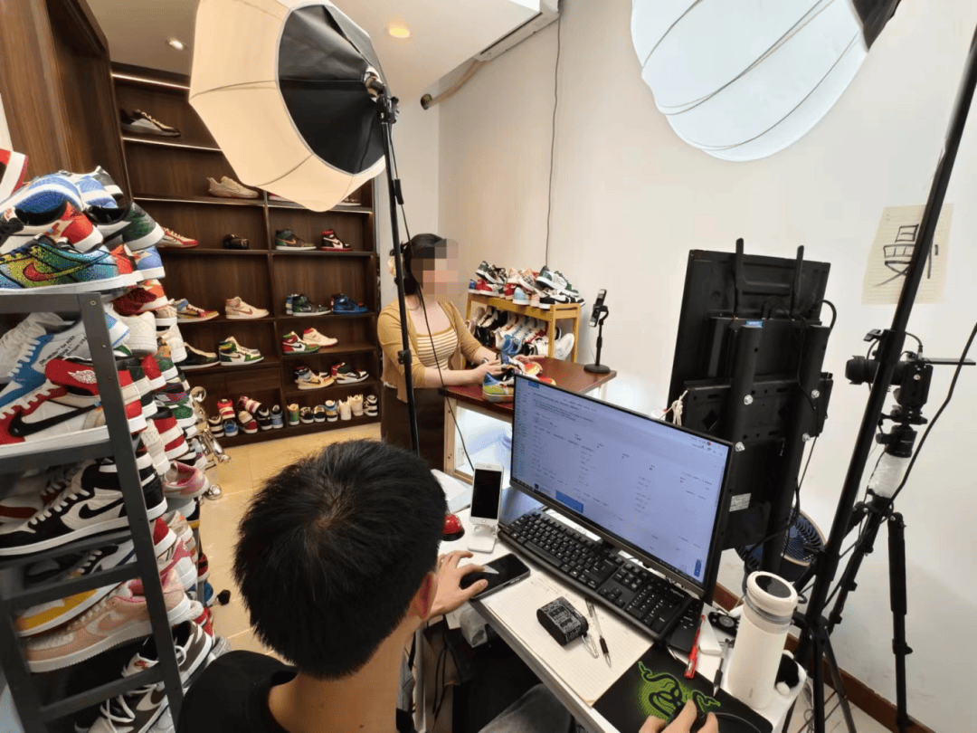 细思极恐<strong></p>
<p>网上私人交易的平台</strong>！你在网上买的“私人定制”可能是假货