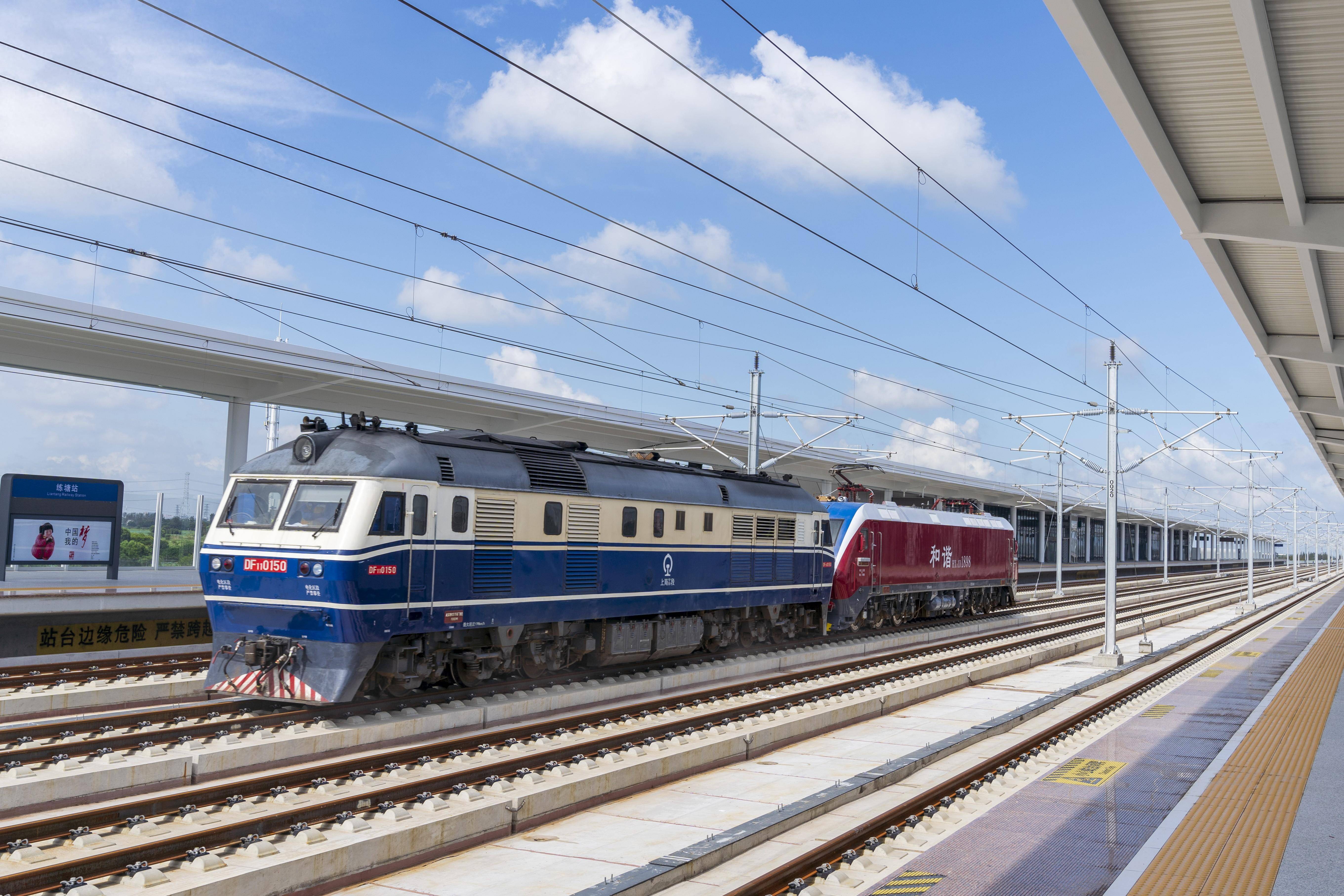 沪苏湖高铁启动接触网热滑试验