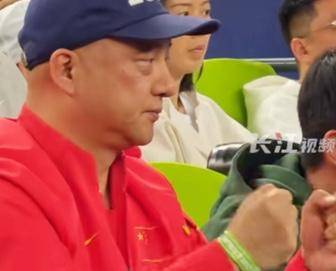 热闻|武网落幕！郑钦文惜败仍创最佳战绩<strong></p>
<p>热币网</strong>，家人也来现场了！网友：下个赛场见