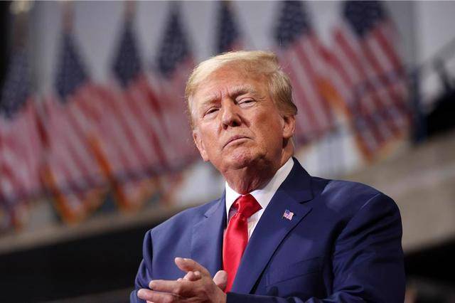 特朗普再就涉台议题发声<strong></p>
<p>gate平台</strong>，沈富雄：民进党看到美国人两脚就软趴趴