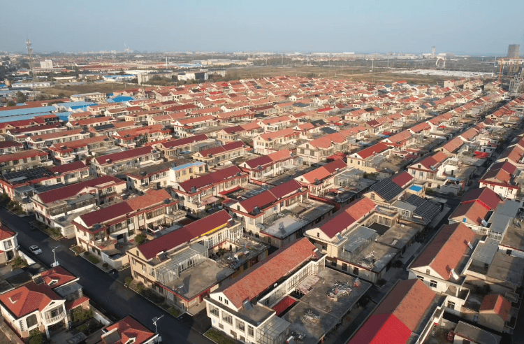 他被抓当晚有老百姓放鞭炮庆祝<strong></p>
<p>西安市诚信平台交易中心</strong>，探访江苏第一位农民副县长“三蟒”豪宅