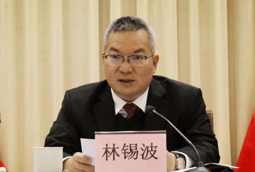 广东重磅反腐！兴宁市委书记宋才华、英德市委书记张杨彬、新会区委书记林锡波<strong></p>
<p>西安市诚信平台交易中心</strong>，同日被查