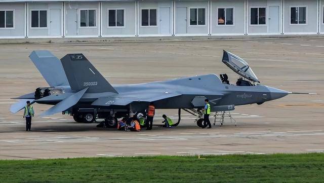 苏-57已在机场转场<strong></p>
<p>币全交易平台</strong>，将与歼-35“同台竞技”，中俄卖家秀准备就绪