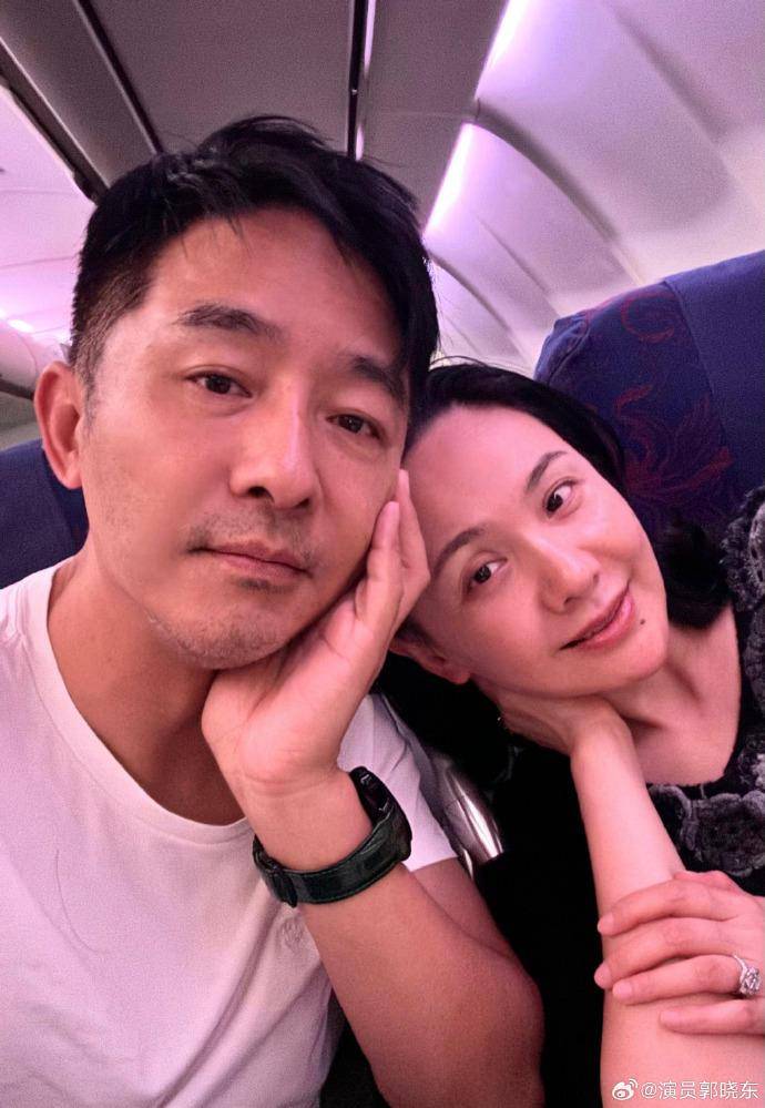 《小巷人家》郭晓东发长文：庄超英<strong></p>
<p>hotcoin交易平台</strong>，算是凤凰男里的“极品”