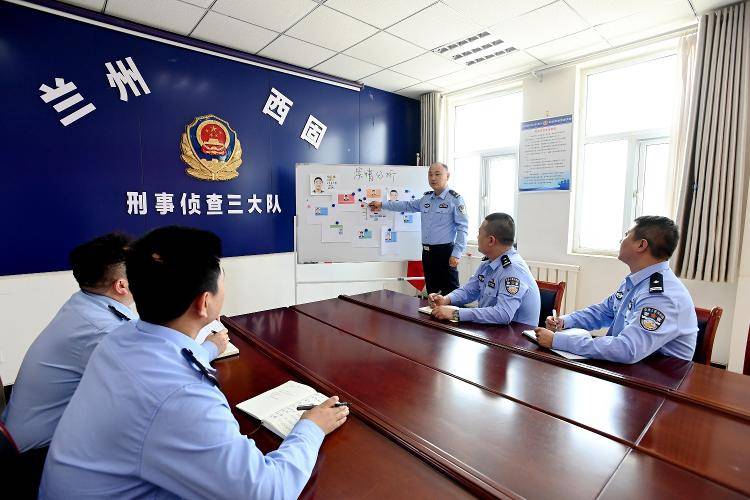 400多名毕业生被假冒国企招聘骗8000多万元<strong></p>
<p>0x平台</strong>！哪些伎俩需警惕？