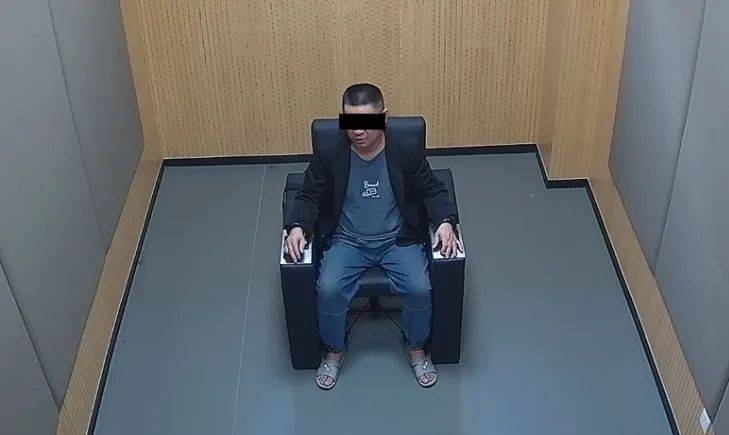 “我车被偷了<strong></p>
<p>炒币平台</strong>，车上有块毒猪肉！”男子深夜报警，结局大反转