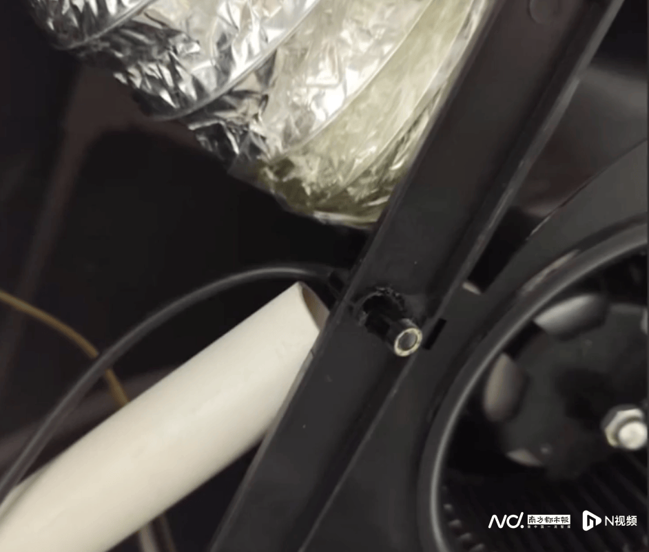 女浴室惊现摄像头<strong></p>
<p>友利平台</strong>！负责人已被控制