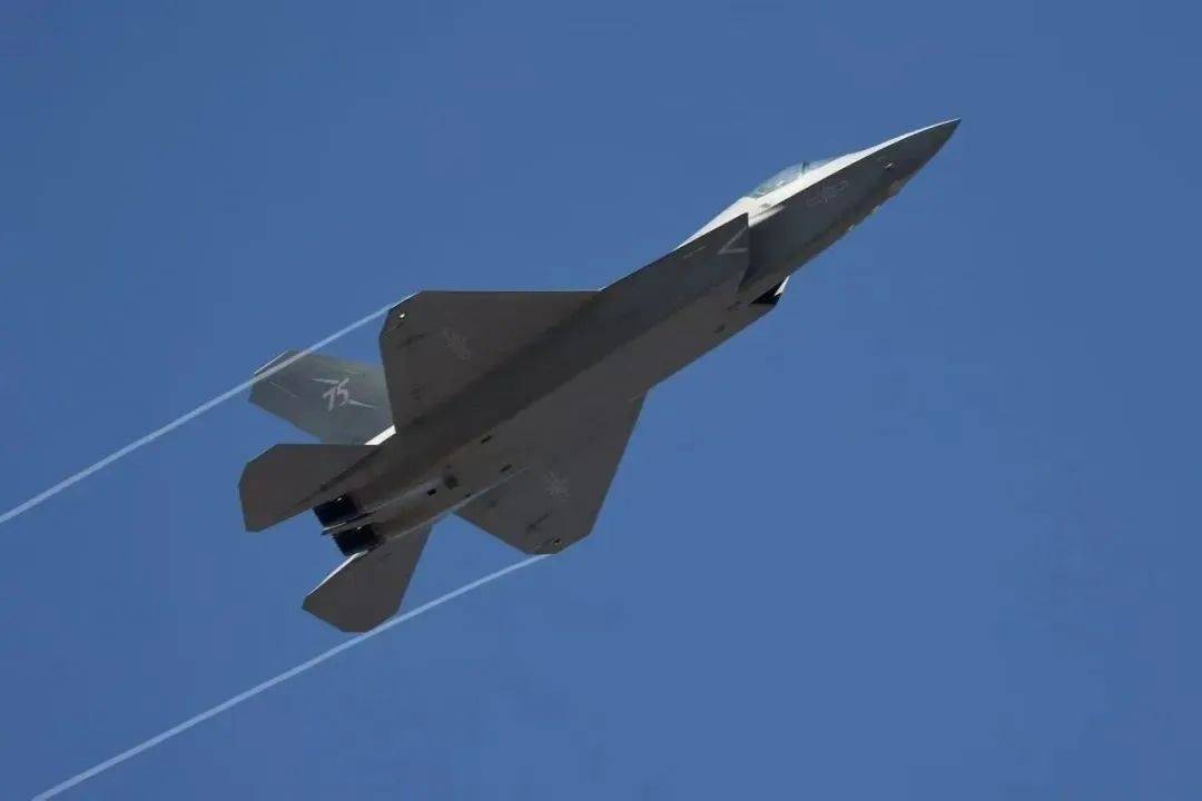 人民空军“三剑客”将升级为“四剑客”<strong></p>
<p>东盟货币服务平台</strong>！歼-35A试验试飞过程公开：动则灵、静则稳