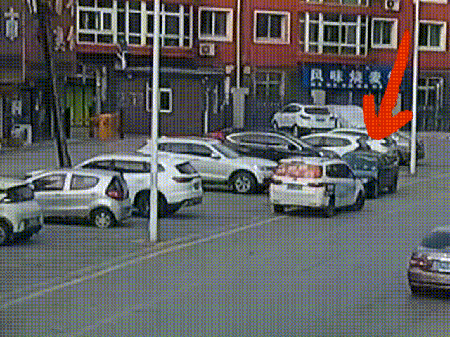 男子一时想不开<strong></p>
<p>biclub交易平台</strong>，服下头孢配白酒！40分钟后……