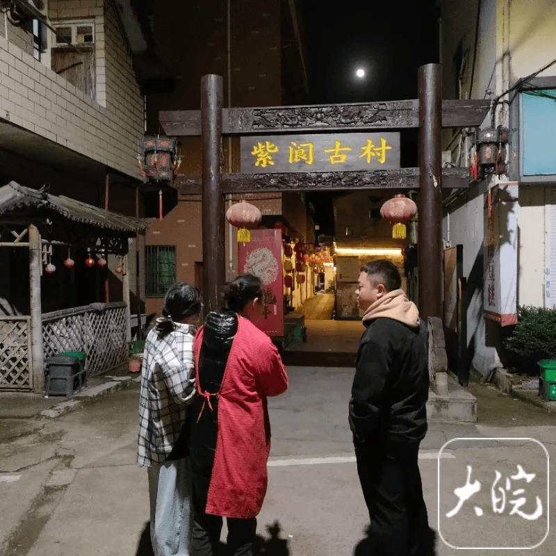 54岁男子疑杀妻后逃进深山<strong></p>
<p>币安交易所平台</strong>，浙江诸暨警方正用无人机搜捕！村民透露事发细节……