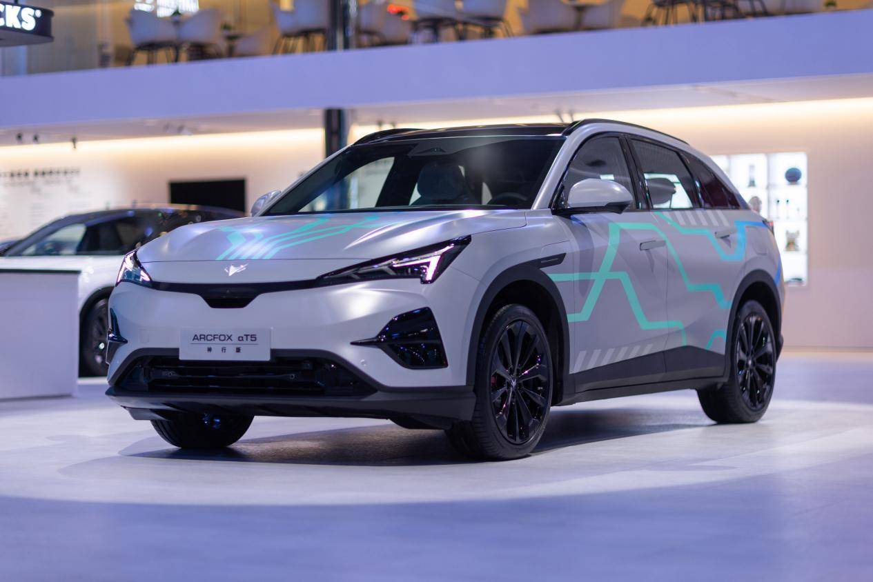 新阿尔法T5上市，神行版仅售16.18万