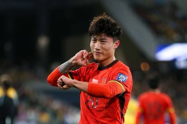 国足找到了自己的伯乐！谢文能和拜合拉木<strong></p>
<p>公信宝在什么平台交易</strong>，会是球队的未来