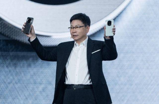 Mate新机鸿蒙系统“二选一”<strong></p>
<p>公信宝gxs交易平台</strong>，华为苹果激战国内高端机市场