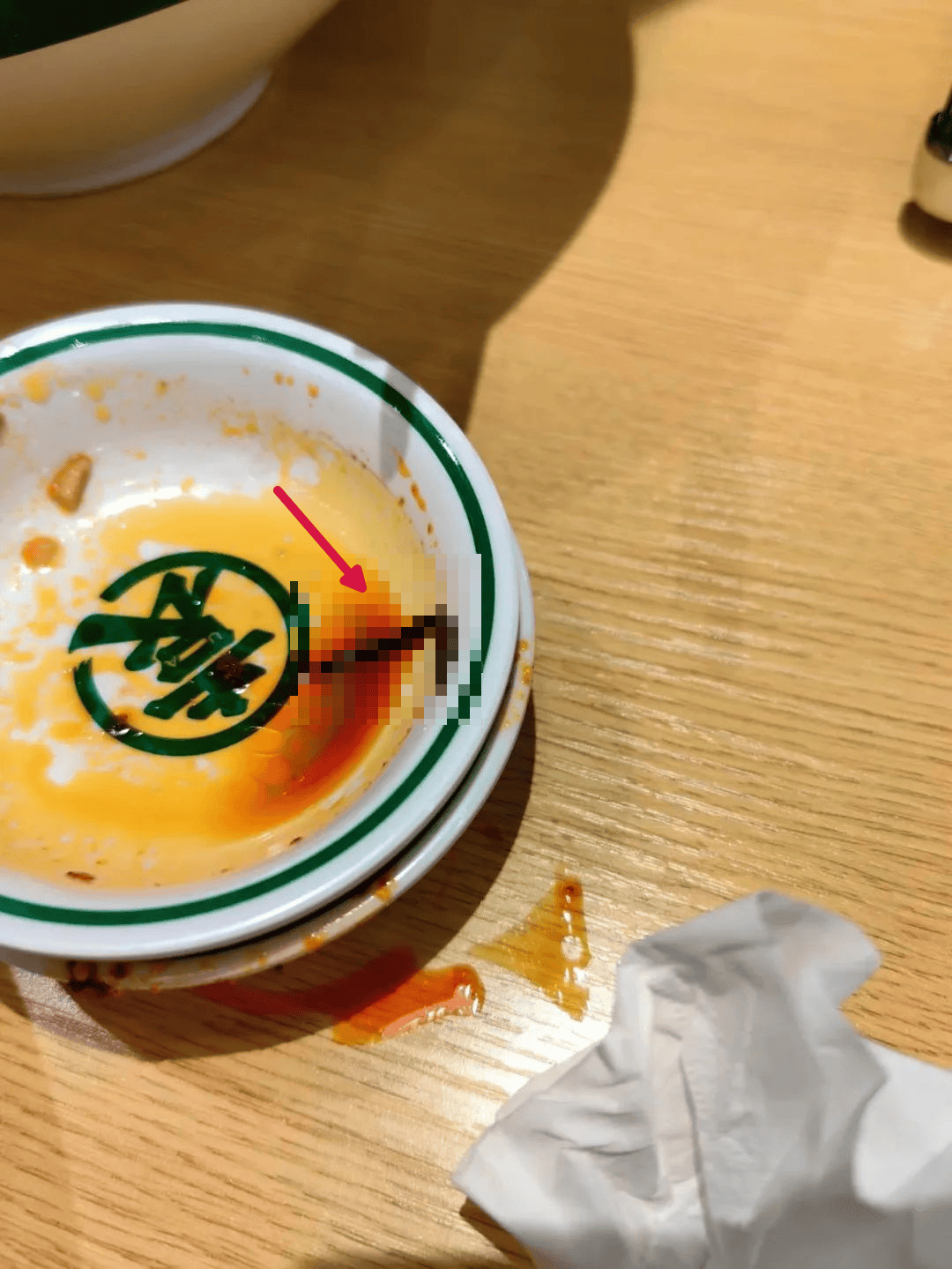 知名餐饮回应：确实是蚯蚓<strong></p>
<p>exx交易平台下载</strong>，将严格整顿！