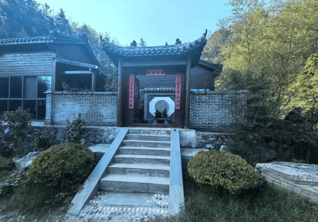 药王谷开诊1个多月15名患者死亡<strong></p>
<p>群币交易平台</strong>，官方通报：已立案，正开展全面调查