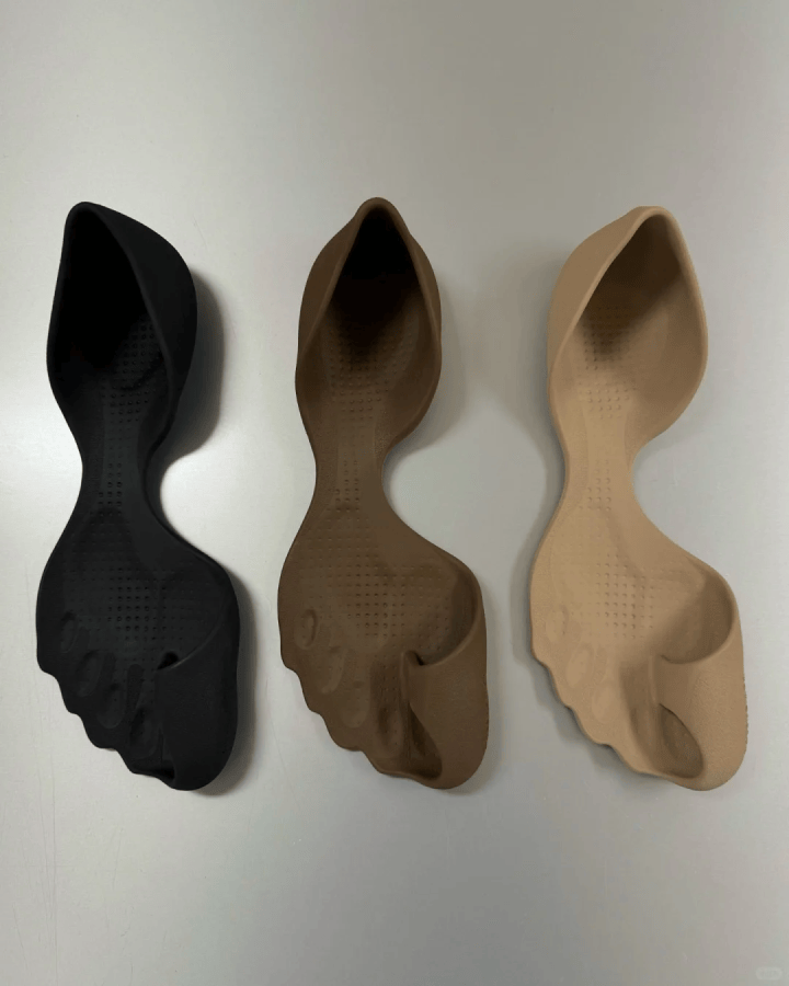 巴黎世家这鞋要卖1万多<strong></p>
<p>韶关交易中心服务平台</strong>？网友看傻：确定不是鞋垫？